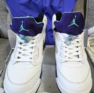 Jordan 5 "Grapes"